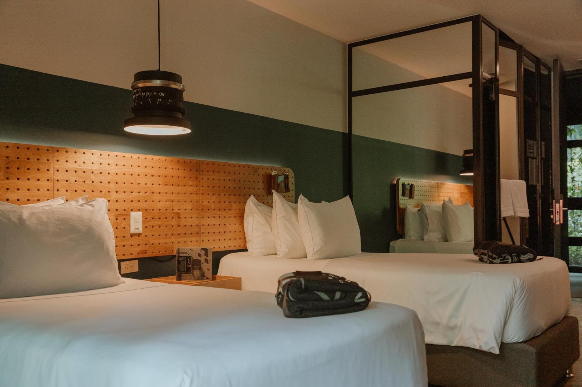 The Click Clack Hotel Medellín Dış mekan fotoğraf A room at the Hotel 1728